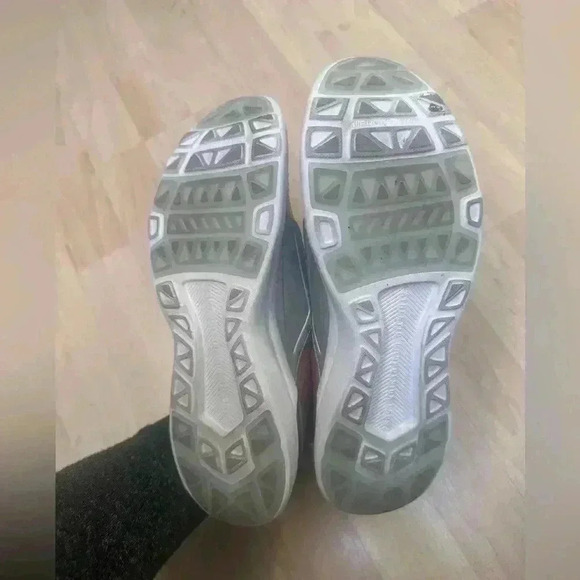 APL TechLoom Bliss Rose Gold / Metallic Silver / White EUC Size 8 ♥ - Picture 4 of 7